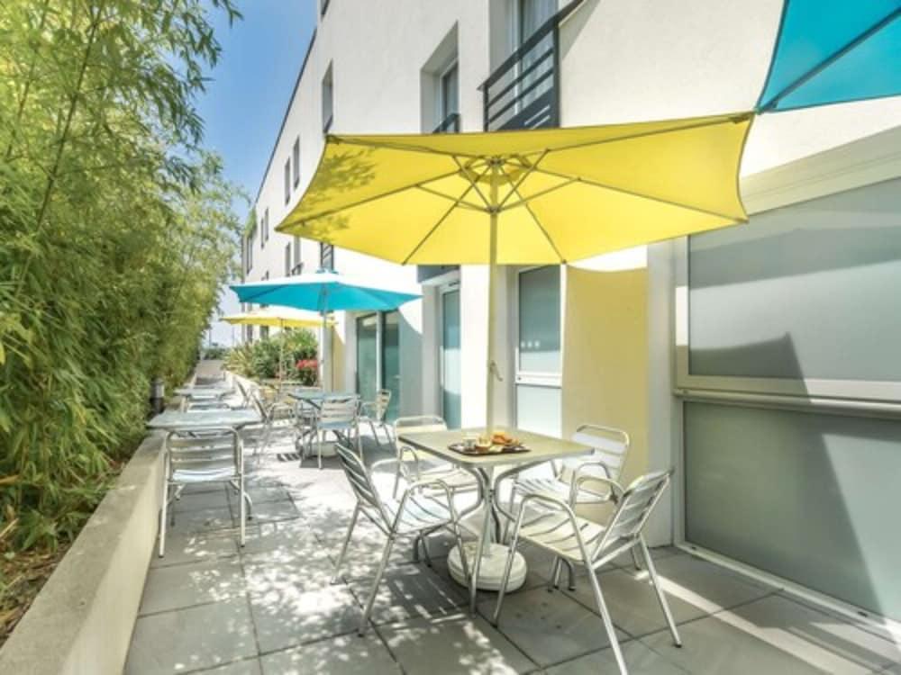 B&B Hotel Cannes La Bocca Plage Exterior photo